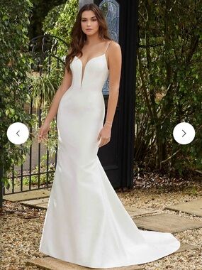 Mori Lee Simple V-Neck Satin Mermaid Wedding Dress in White